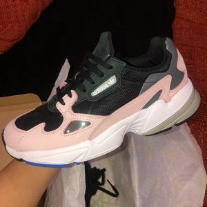 Adidas Falcon